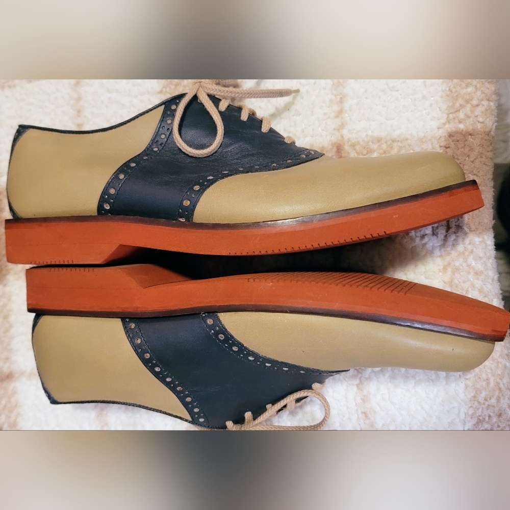 Vtg COLE HAAN Men's Two Tone Oxfords Beige Navy USA- US 7 1/2 D see measurements - Picture 2 of 16